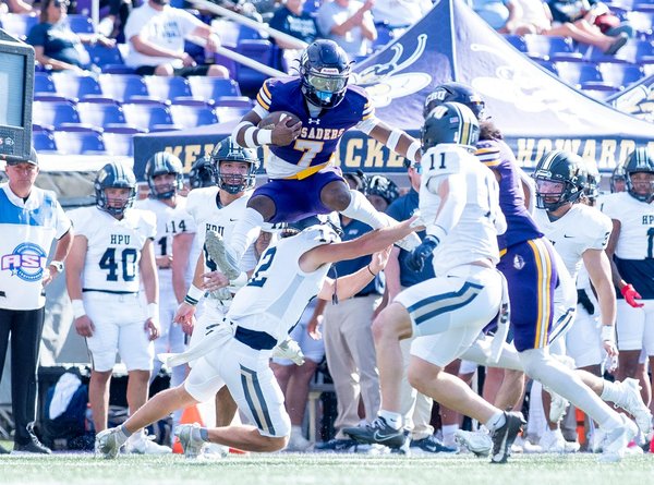 Meistere die Kunst des Layerings: Zeitlose und stilvolle Outfits für jede Jahreszeit